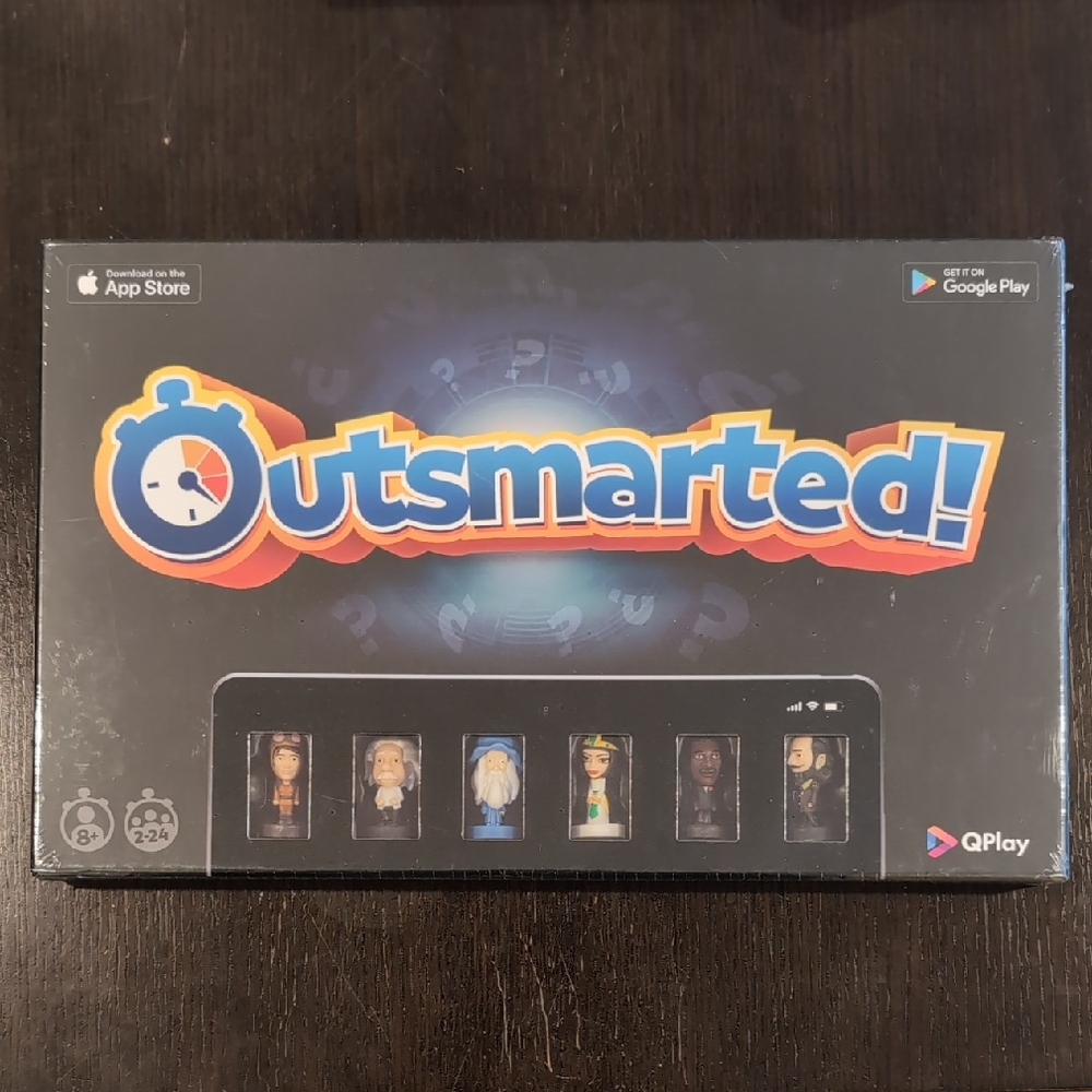 Outsmarted! Board Game with Character Figures - Black Box